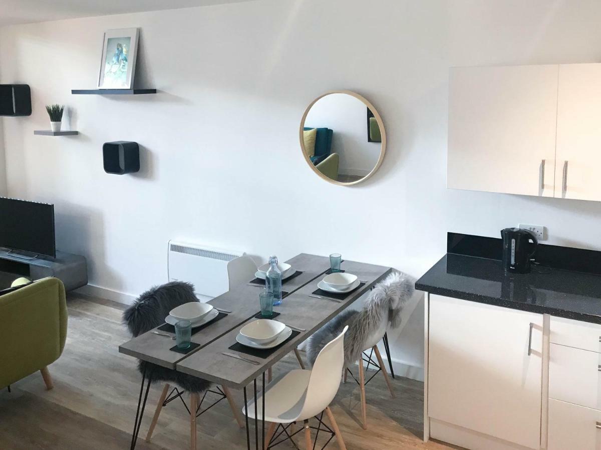 Luxury 1 Bed Apartment In City Centre With Parking Chester Exterior photo